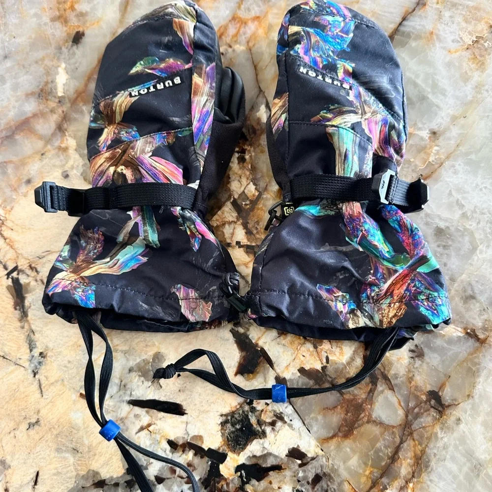 Burton Kids Black Mittens with Print -True Black Crystals